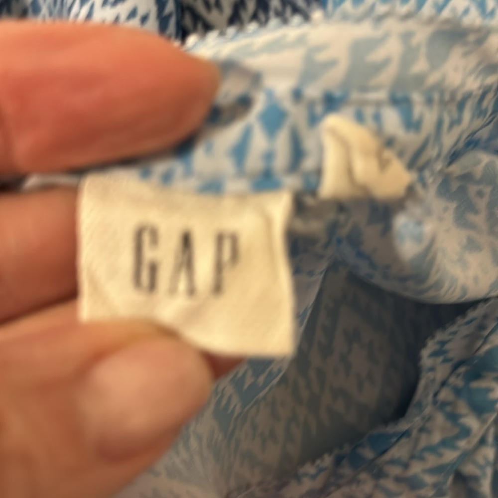 Gap Women’s Blue/White Ombre Print Ling Sleeved Top.  large - Picture 4 of 6